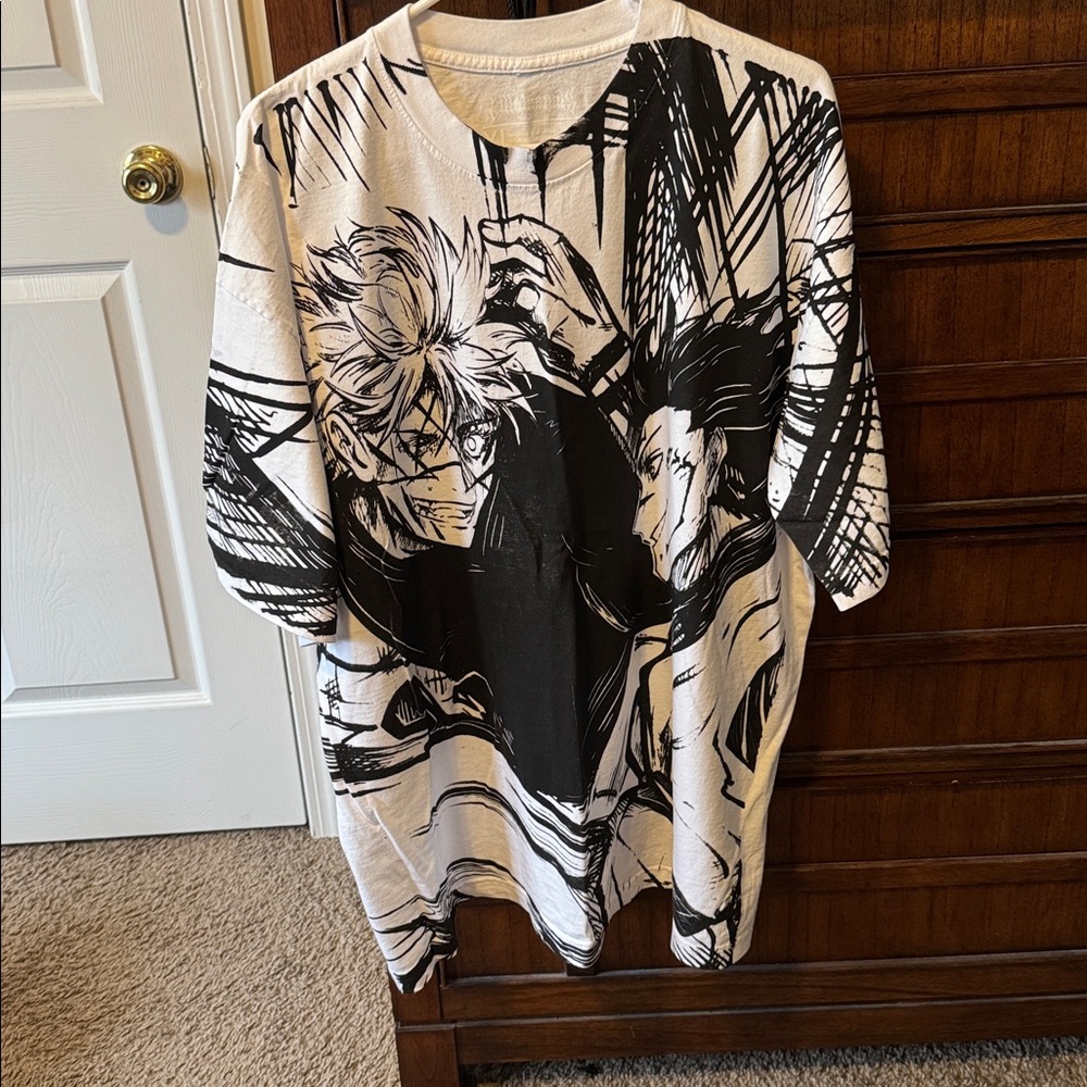 Graphic Black and White Short Sleeve Tee